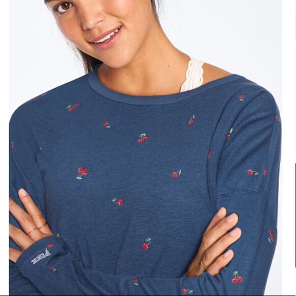 Victoria's Secret Pink GIRLFRIEND CROPPED top - Picture 1 of 8